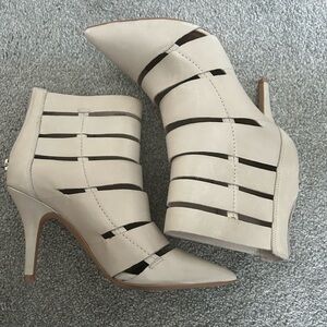 Used Vince Camuto Boots